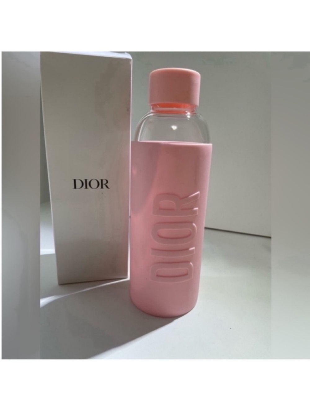 Dior beauty gift glass  water bottle 550ml